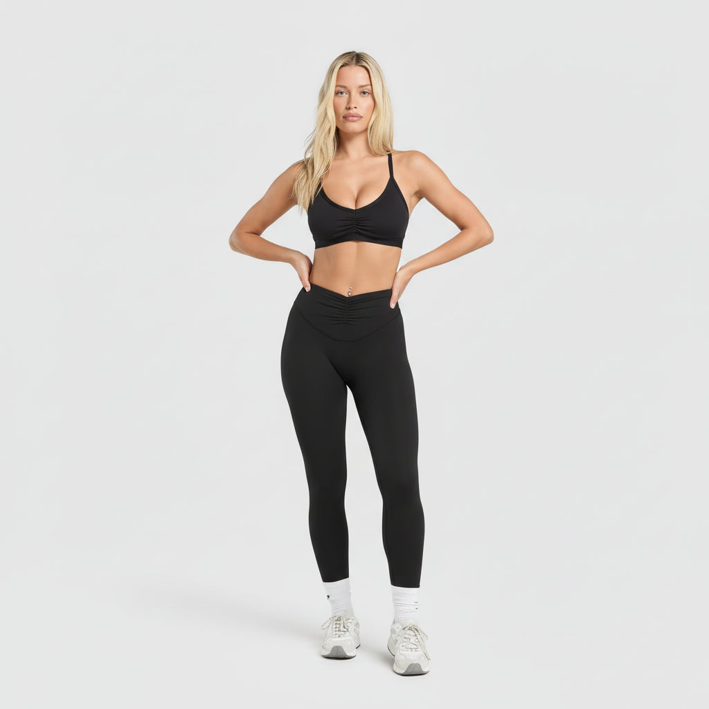 Top Silueta Fit – Negro