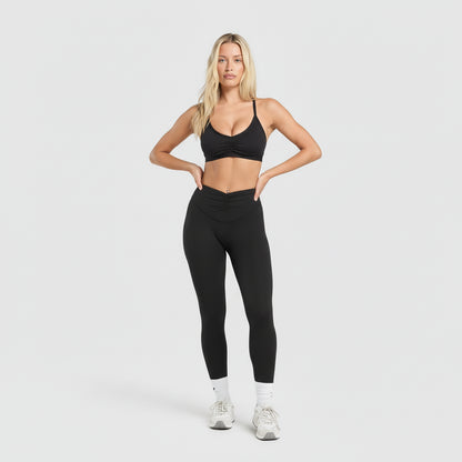 Top Silueta Fit – Negro