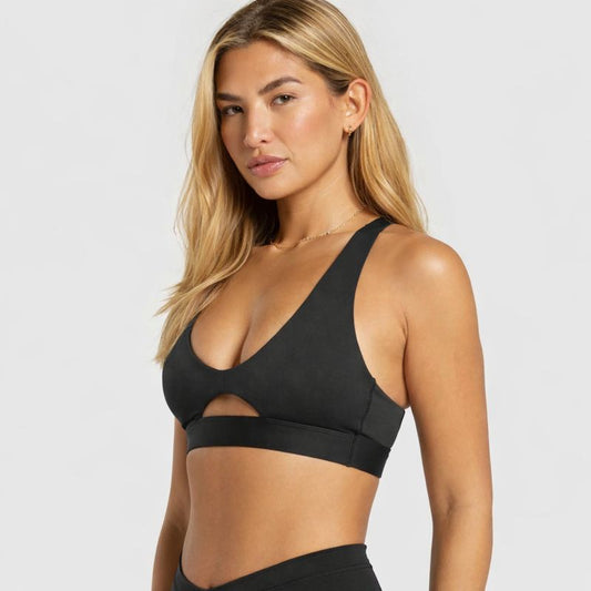 Top Deportivo con Diseño Cut-Out Negro