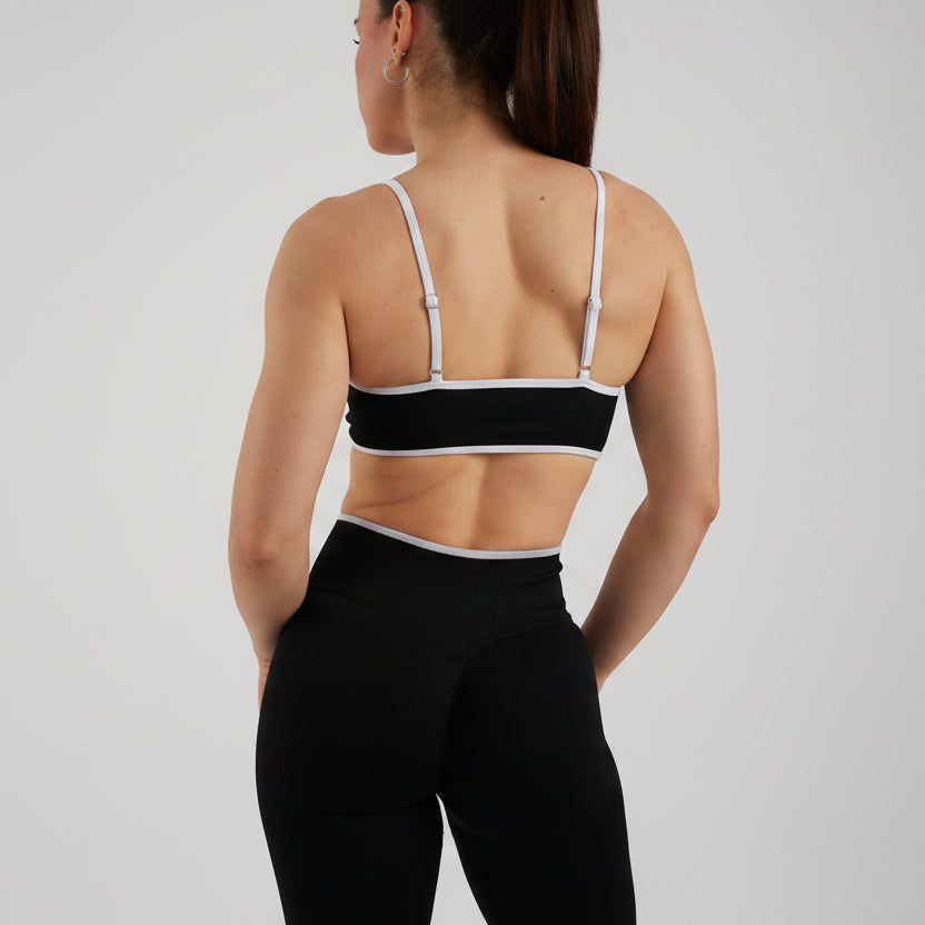 Top Deportivo Sculpt con Tirantes Negro